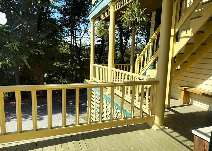 The 1883 Peabody House Bed & Breakfast Eureka Springs